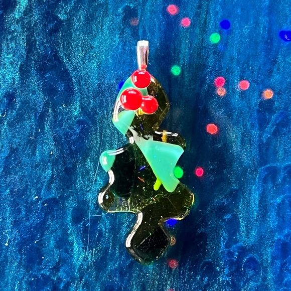 Bonnie’s Bling One Of A Kind Fused Glass Jewelry and Accessories to Wear. - Picture 9 of 15